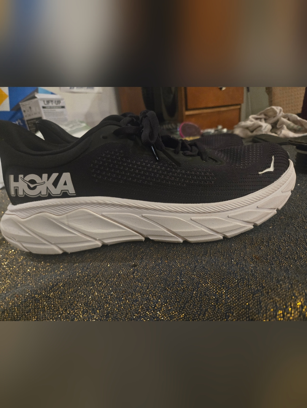 Hoka ARAHI 7 sneakers - Picture 2 of 6